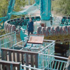 废弃公园 - qn5sdO7dk5yv9Cd1L7DBq06MxKr.jpg