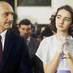 Anne Frank: The Whole Story - A3syFarKR4UhBXVpdz7TRmvmlUP.jpg