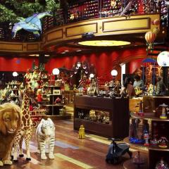 马格瑞姆的神奇玩具店 - 596HxPuikVu7baRIWkcBMpGRjPK.jpg
