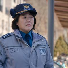 白色轿车里的女人 - 6GSnLGXITlFuyyKGG0iVEdsTSPo.jpg