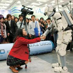 机器人大爷 - c8w0vDw7iWjAydd8G80LW5jZuYZ.jpg