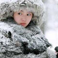 悬崖之上 - cS1CVfvAFjmX5ZyiBcAVsf0lyei.jpg